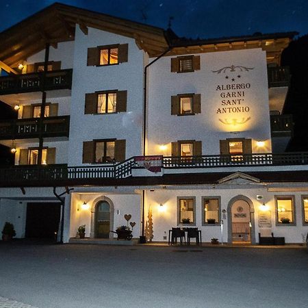Hotel Garni Sant'Antonio Con Spa มาดอนนาดีกัมปิโญ ภายนอก รูปภาพ