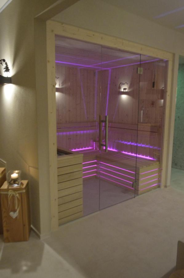 Hotel Garni Sant'Antonio Con Spa มาดอนนาดีกัมปิโญ ภายนอก รูปภาพ