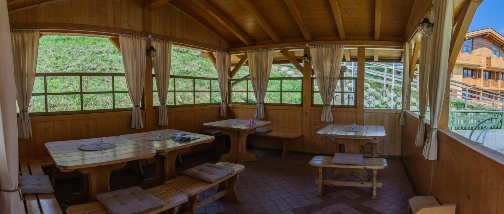 Hotel Garni Sant'Antonio Con Spa มาดอนนาดีกัมปิโญ ภายนอก รูปภาพ