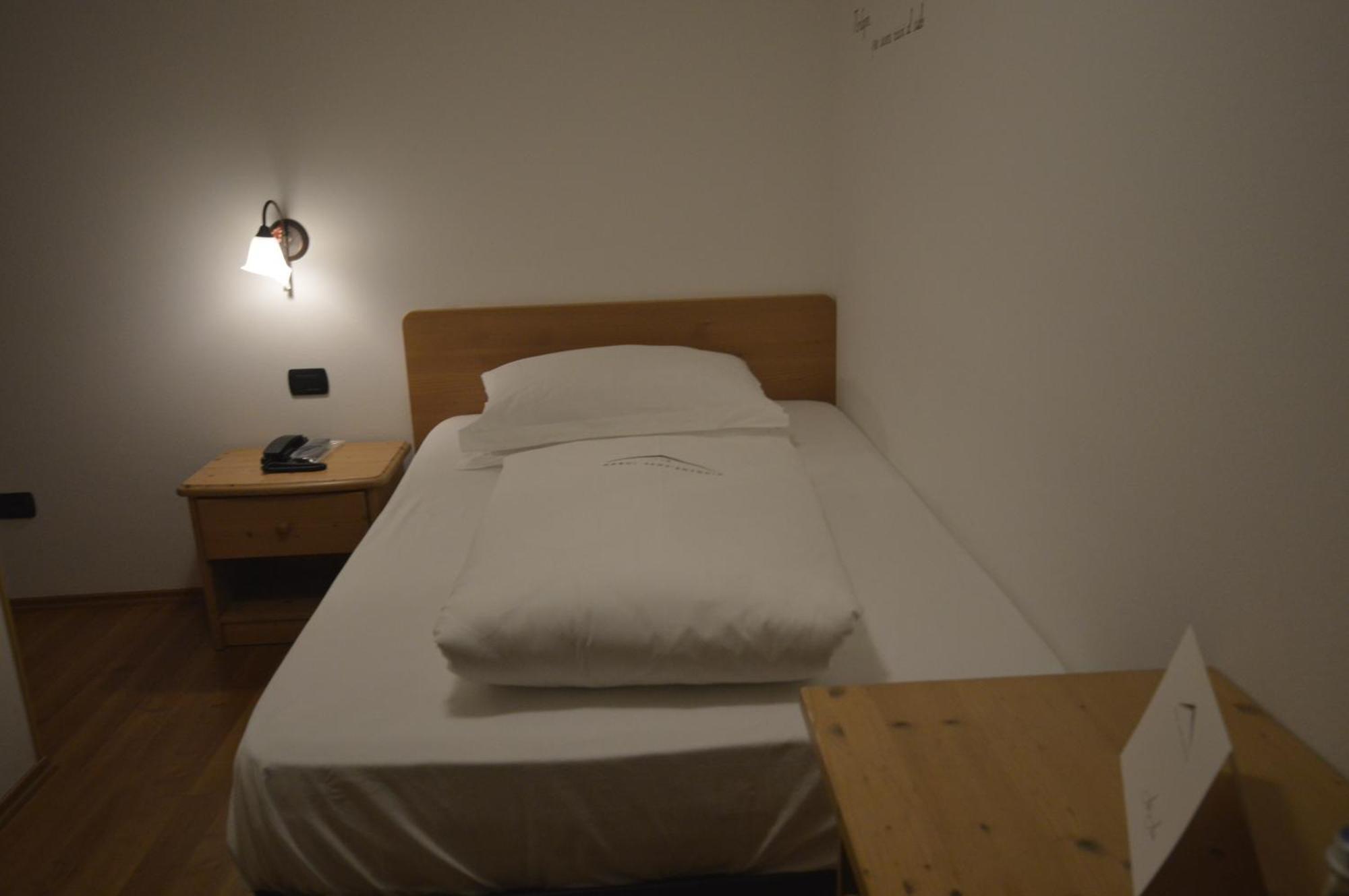 Hotel Garni Sant'Antonio Con Spa มาดอนนาดีกัมปิโญ ภายนอก รูปภาพ