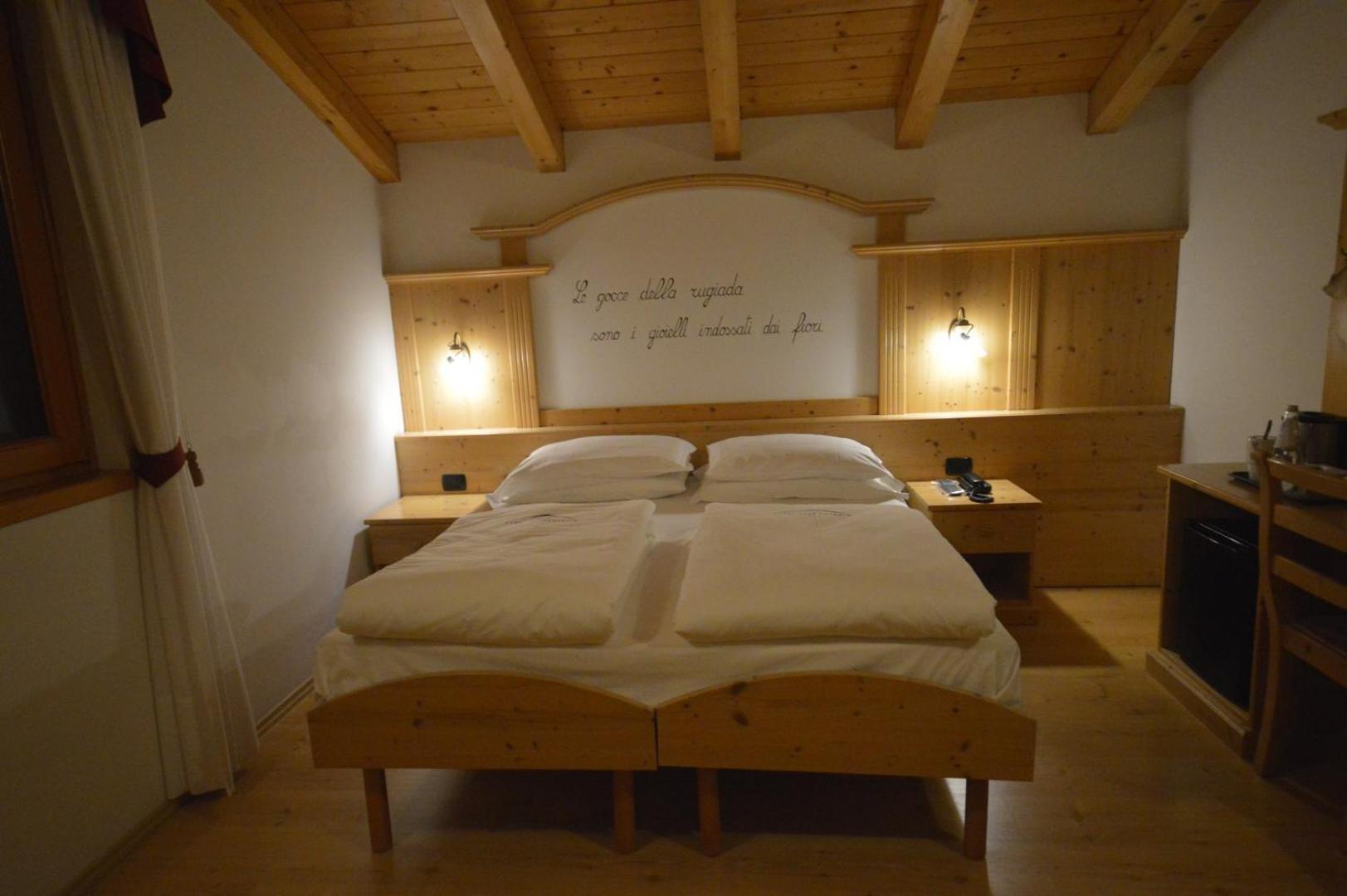 Hotel Garni Sant'Antonio Con Spa มาดอนนาดีกัมปิโญ ภายนอก รูปภาพ