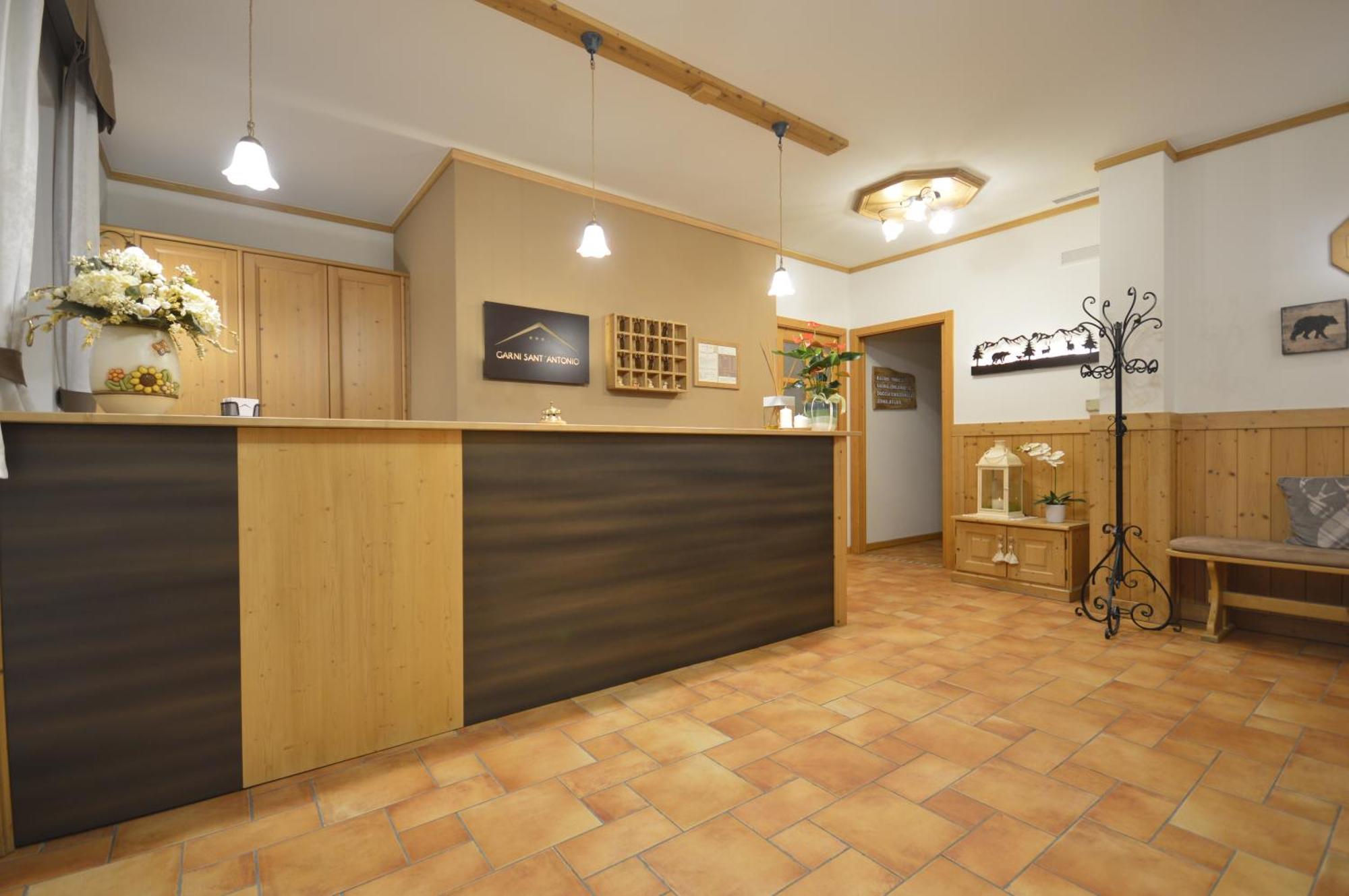 Hotel Garni Sant'Antonio Con Spa มาดอนนาดีกัมปิโญ ภายนอก รูปภาพ